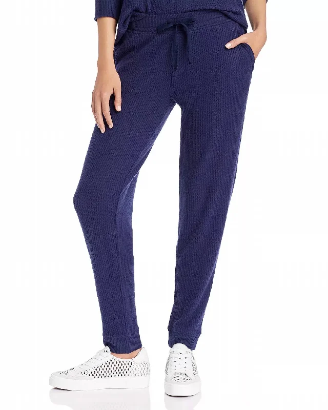 Women's Waffle Knit Jogger In Navy