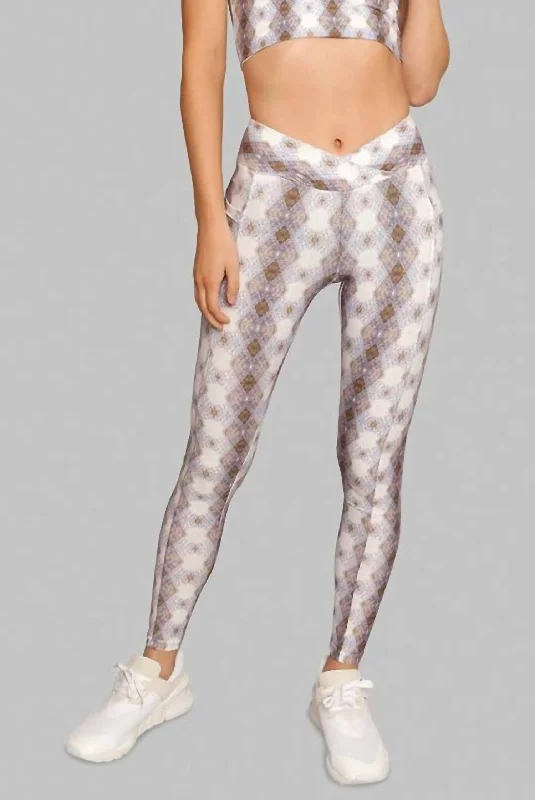 Trendy Looks Argyle Crossover Pocket Legging In Grey