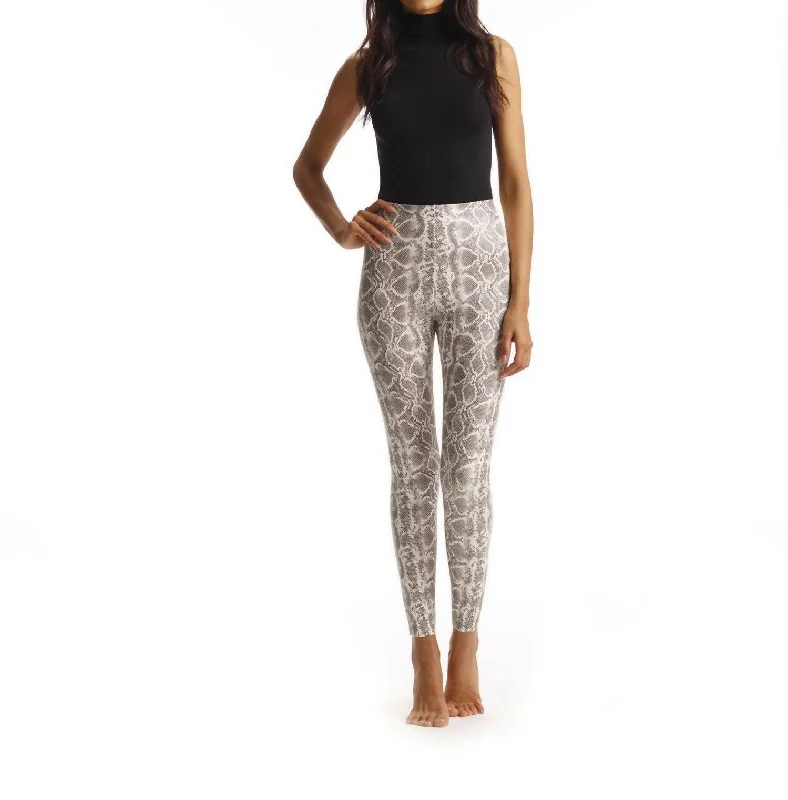 Weekend Comfort Wear Faux Leather Animal Print Legging In White Snake