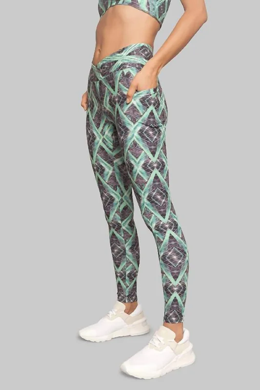 Soft Layers Jungle Helix Crossover Pocket Legging In Multi