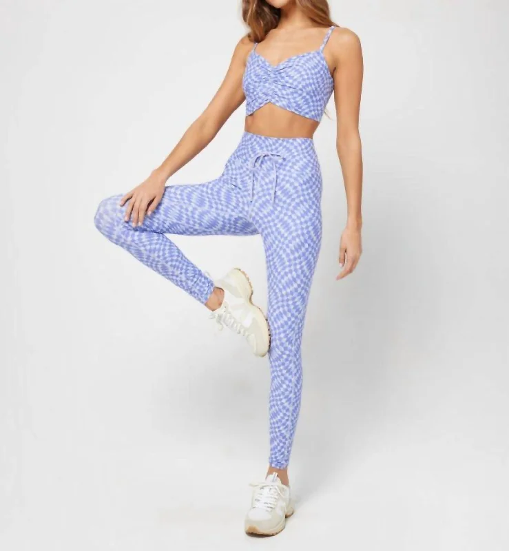 Versatile Comfort Turner Leggings In Blue Heatwaves